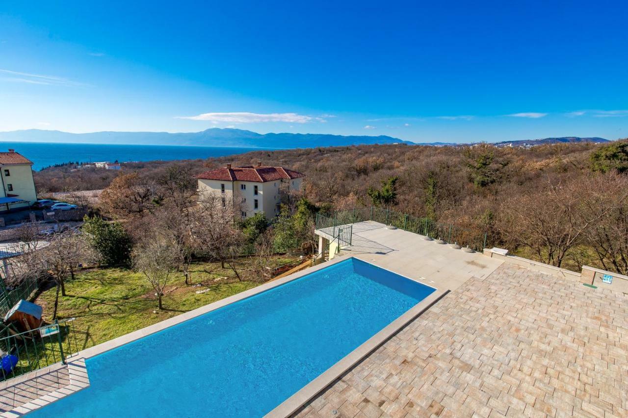 Luxury Apartments Kostrena With Pool Exteriér fotografie