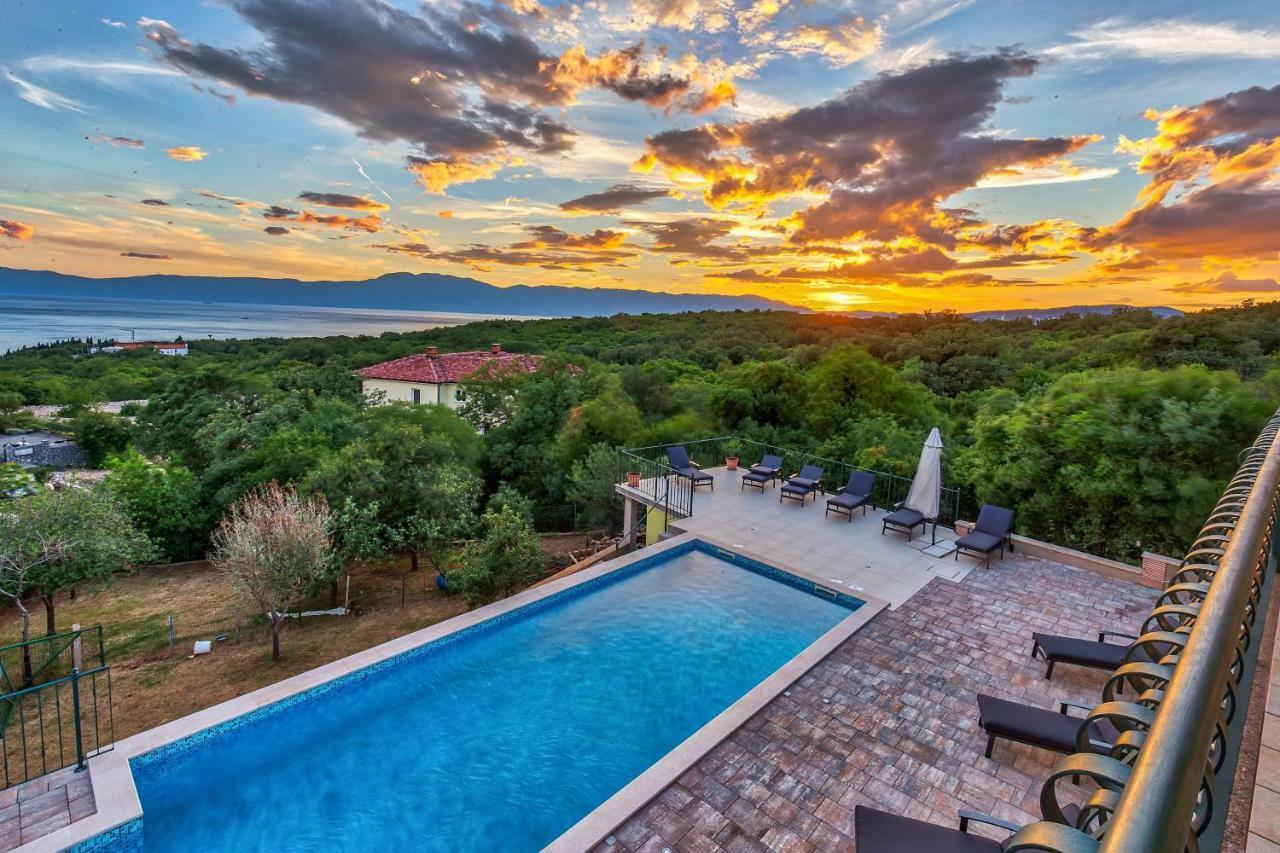 Luxury Apartments Kostrena With Pool Exteriér fotografie